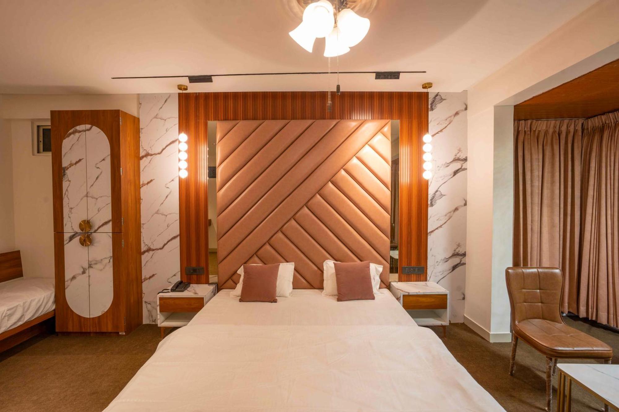 Majestic Lodge Pune