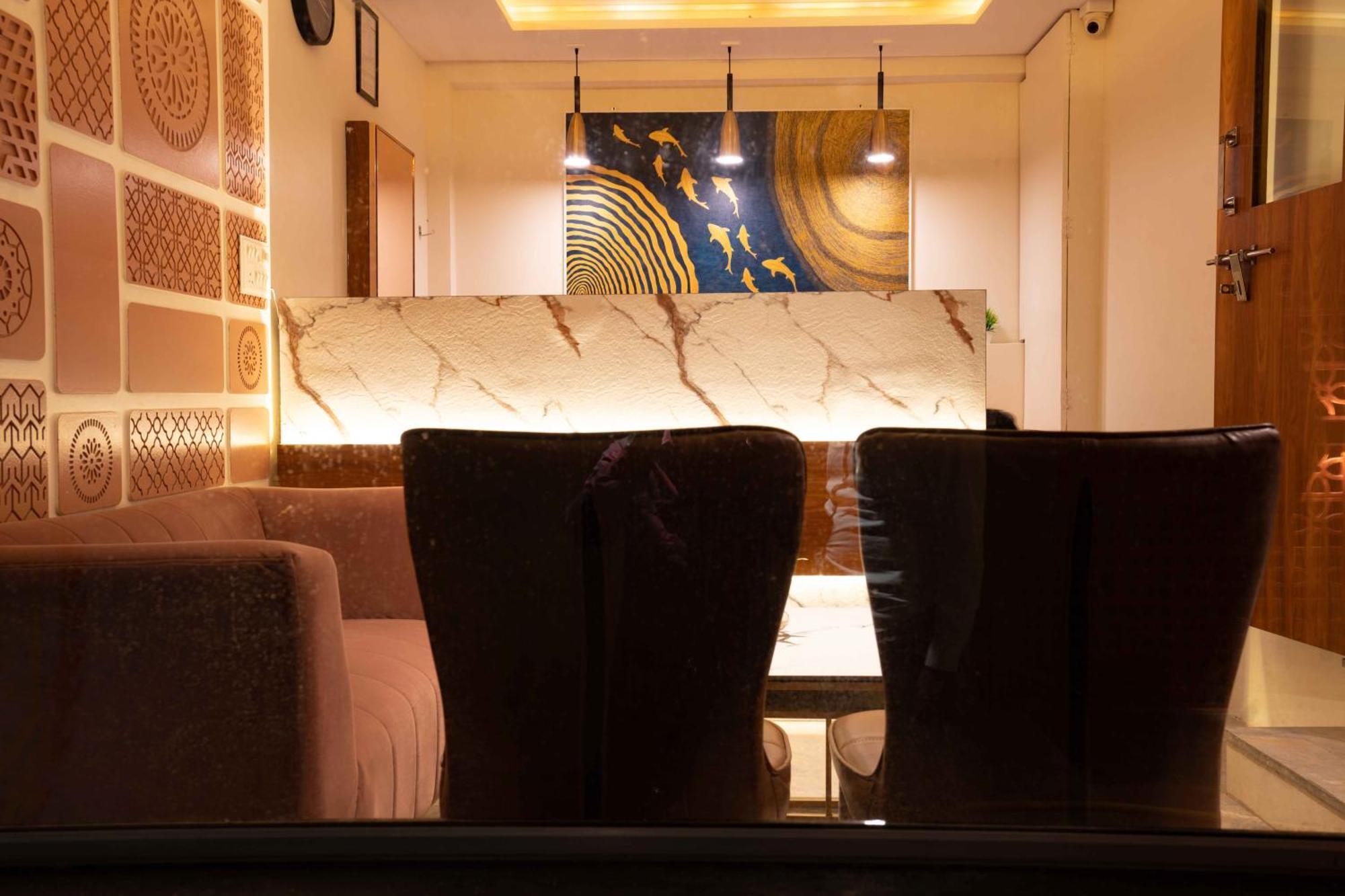 Majestic Lodge